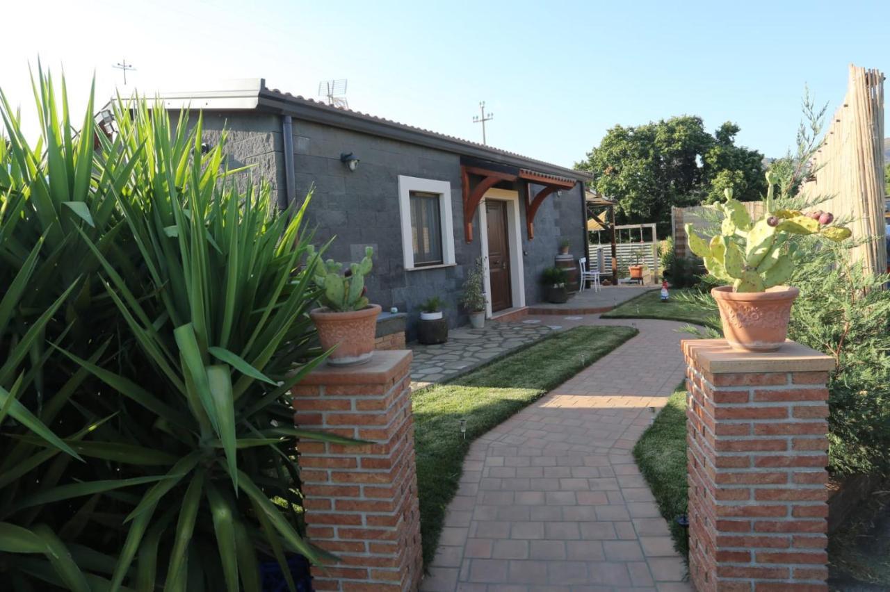 Alpaca Etna Rooms Da Mariagiovanna Linguaglossa Ngoại thất bức ảnh
