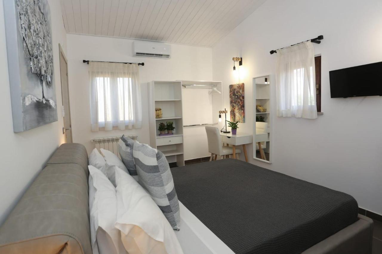 Alpaca Etna Rooms Da Mariagiovanna Linguaglossa Ngoại thất bức ảnh